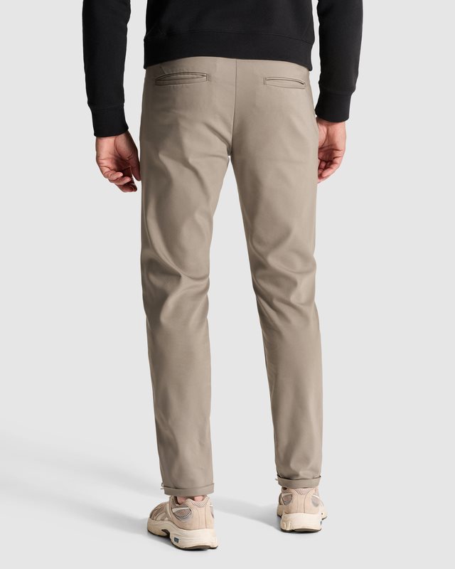 Cylas Chino Walnut