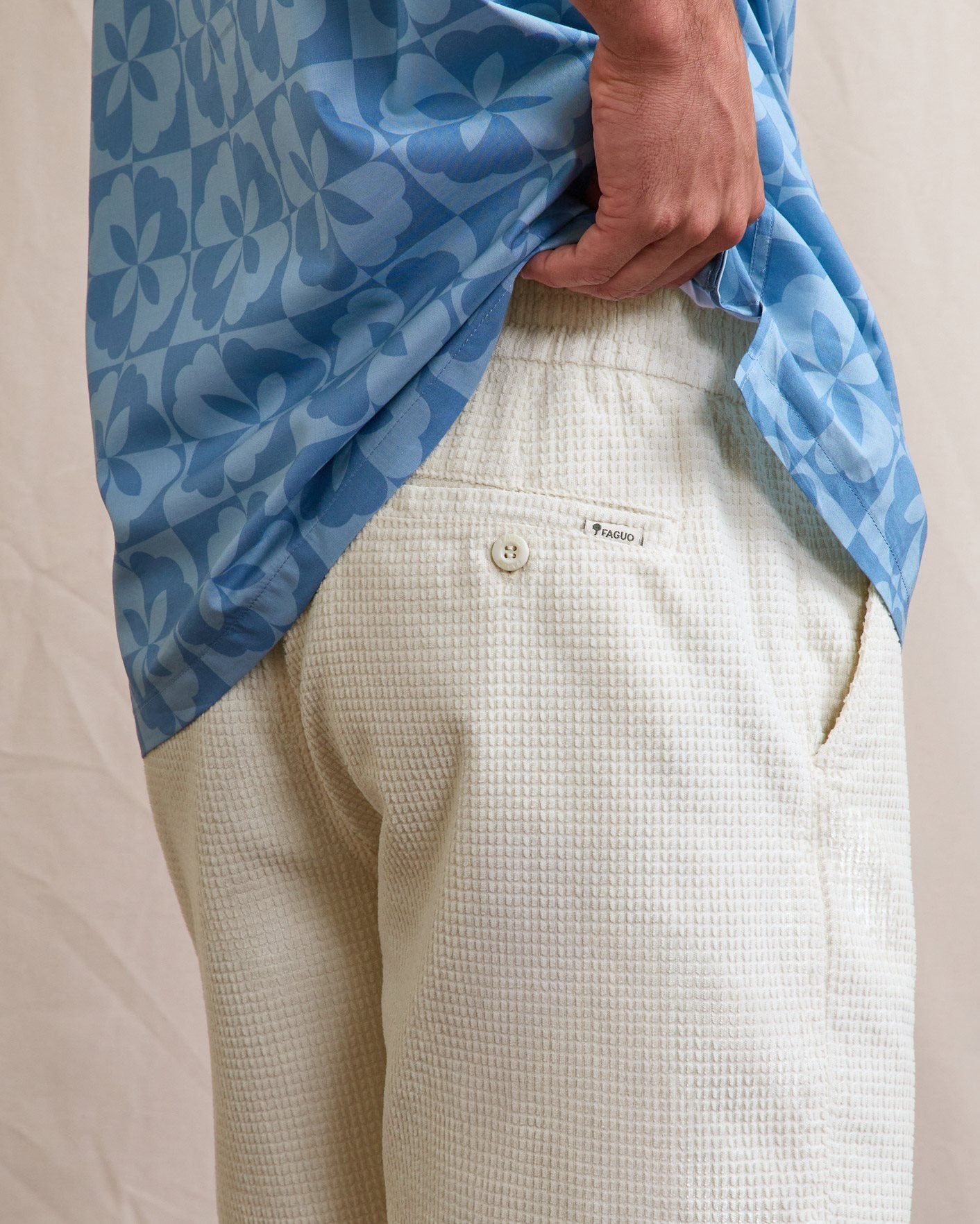 Chevre Short Woven Ecru