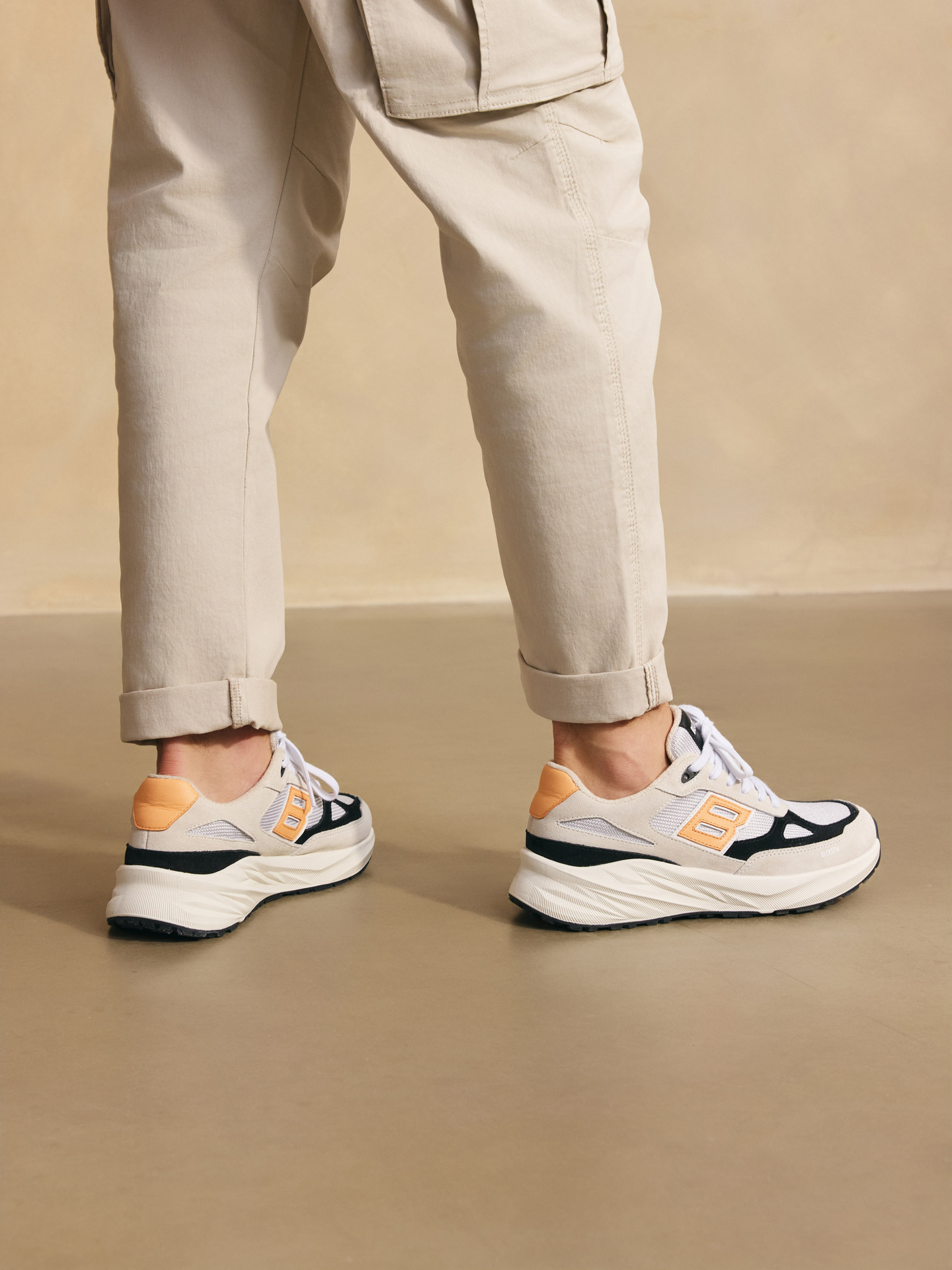 Flint Moss Light Grey Peach