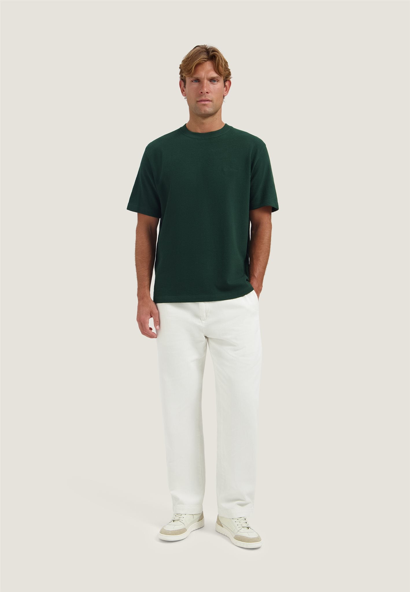 Lasse Tee The Green
