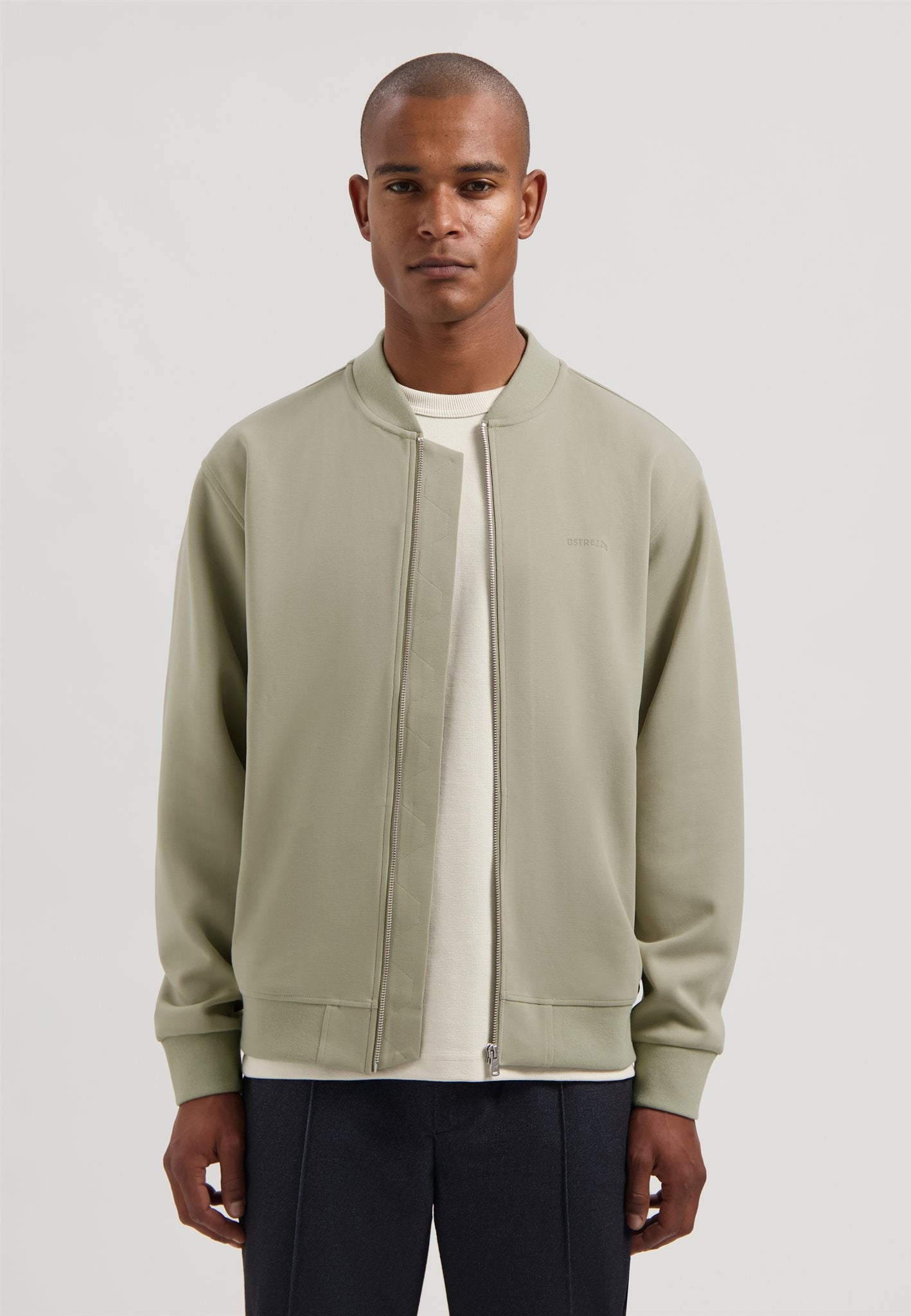 Tobias Sweat Bomber Sand