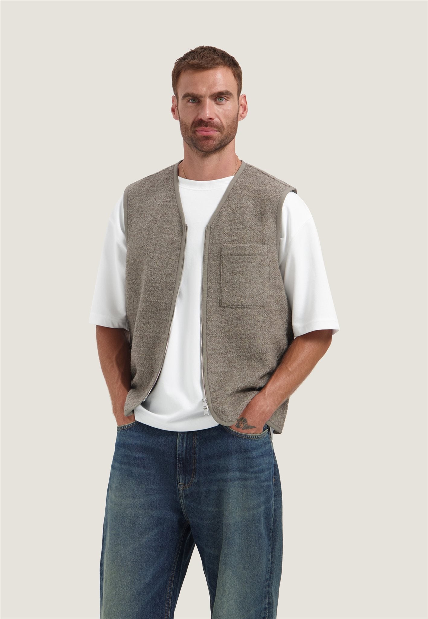 William Teddy Vest Walnut